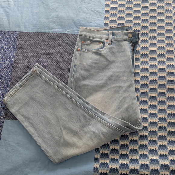 Lucky Brand Relaxed Cropped Taper Jeans - Picture 1 of 3